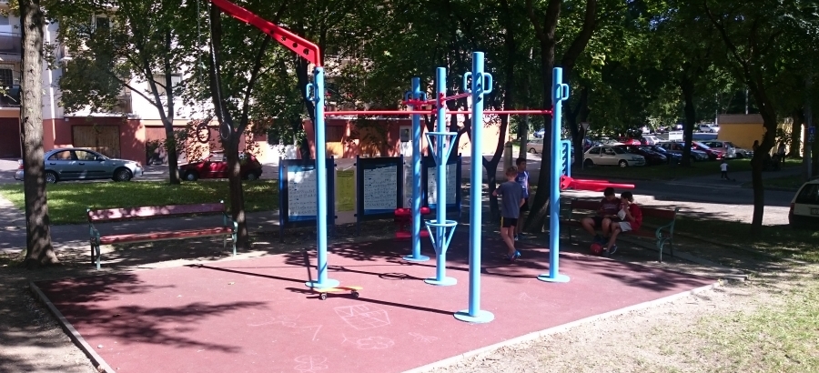 Köztéri tornaszerek