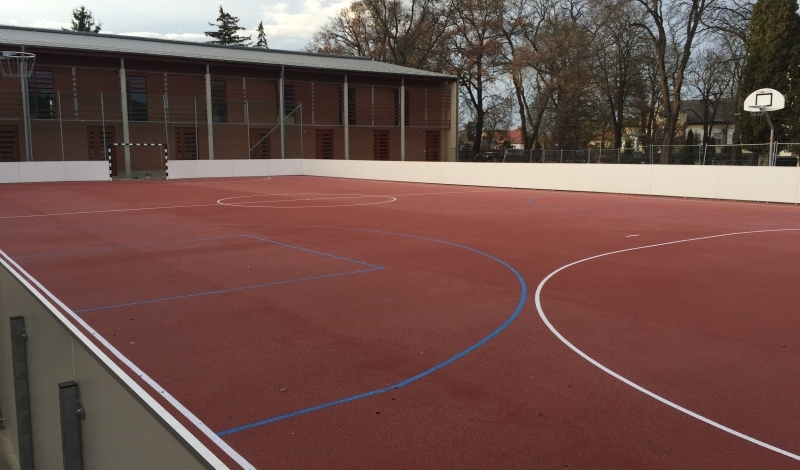 Tartan track multifunctional sport court