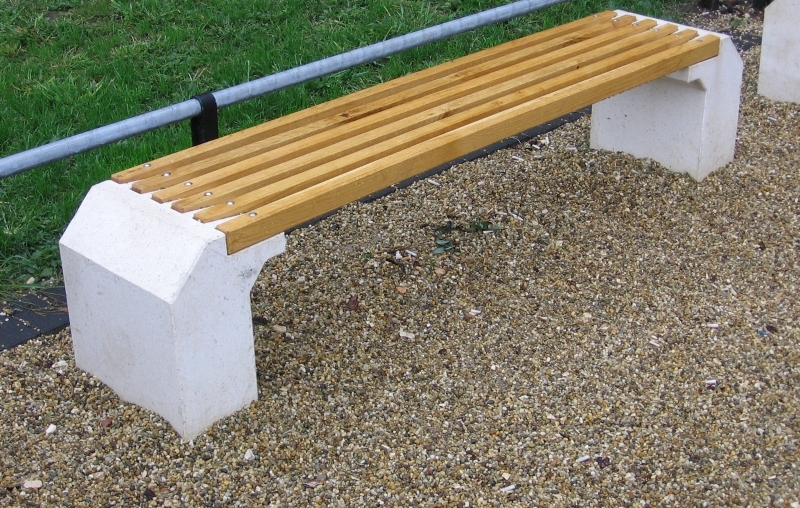 Bench 'Csepel' 2.