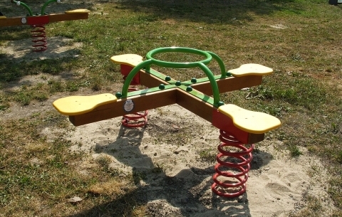Double spring seesaw with four seats